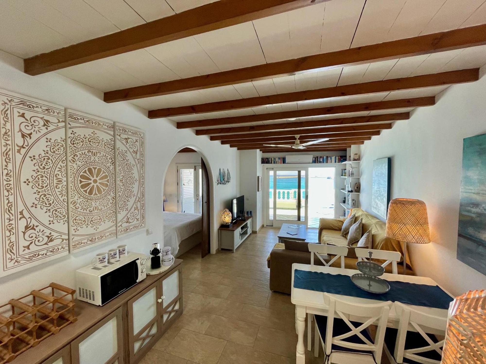 Apartment La Paloma Blanca The White Dove *